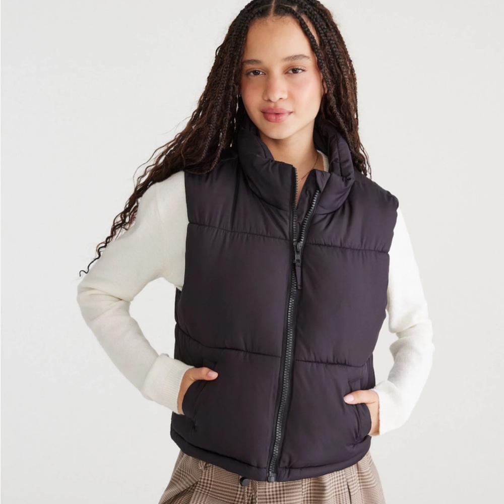 Aeropostale Juniors size L Black Puffer Vest 22ptp 20 in long